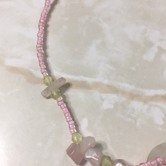 Shell Beaded Necklace - Picture 3 of 6